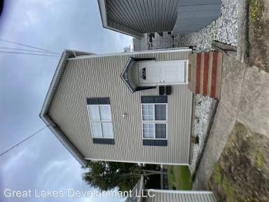 Main picture of 610 1/2 W 5th St