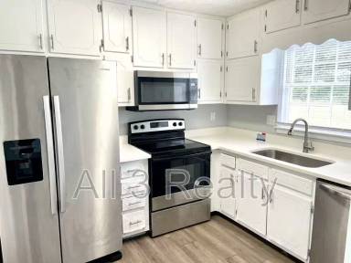 Main picture of 121 Toby Springs Ln
