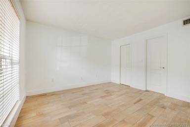 Main picture of 3245 Virginia St