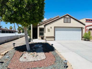 Main picture of 2743 Country Club Dr