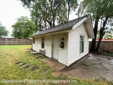 Main picture of 1116 S College Ave