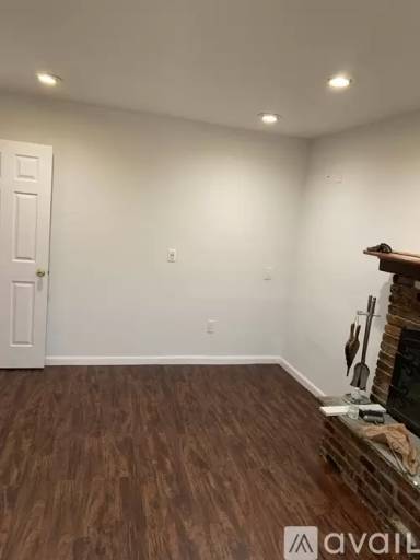 Main picture of 1 Green Valley Dr