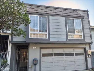 Main picture of 34 Leo Cir