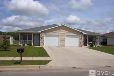 Main picture of 526 Landmann St