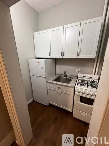 Main picture of 815 W 4th St