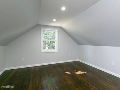 Main picture of 39 Cedar St