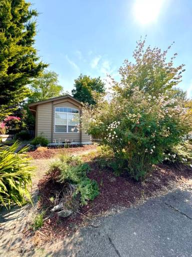 Main picture of 3590 SW Par Pl