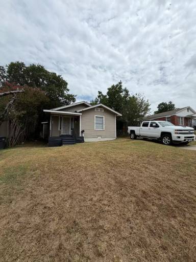 Main picture of 5212 Bonnell Ave