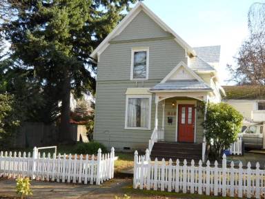 Main picture of 816 Madison St