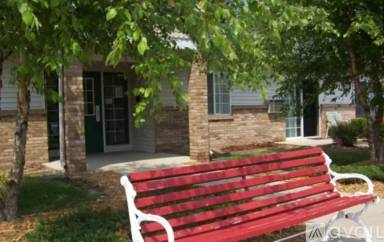 Main picture of 1633 N East St