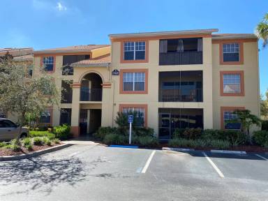 Main picture of 7945 Preserve Cir