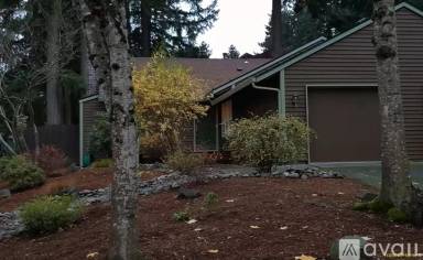 Main picture of 5125 SW 153rd Ave