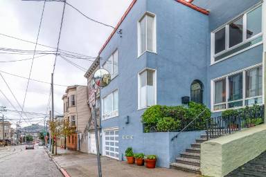 Main picture of 305 30th St