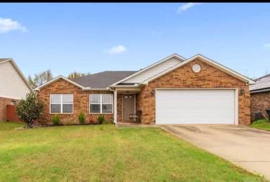 Main picture of 5525 Trammel Estates Dr