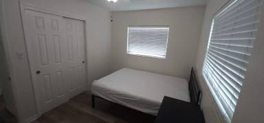 Main picture of 3408 W Cordelia St