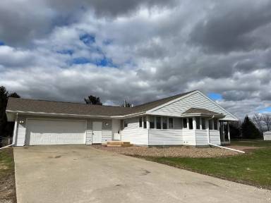 Main picture of 7917 NE Berwick Dr