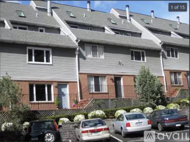 Main picture of 61 Grove St