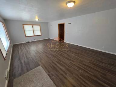 Main picture of 1834 Summit Dr
