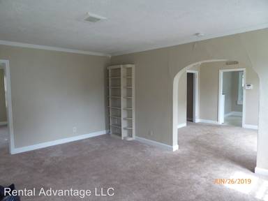 Main picture of 1008 4th Ct W