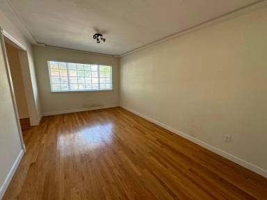 Main picture of 340 S Henry Ave