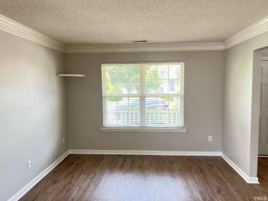 Main picture of 5013 Marathon Ln