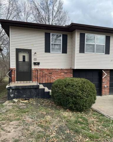 Main picture of 705 N Frandsen Rd