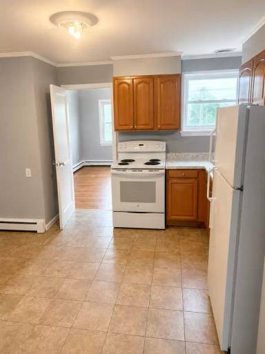Main picture of 13 Western Ave