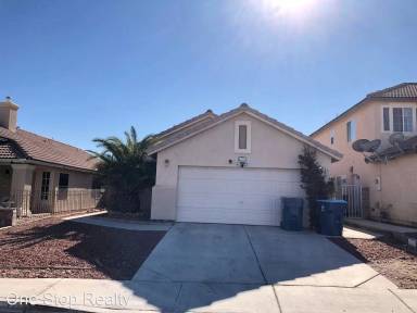 Main picture of 8333 Fame Ave