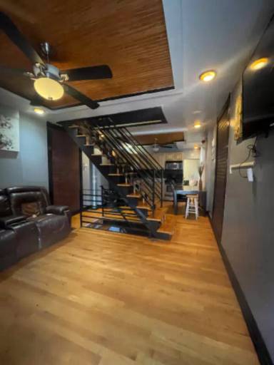 Main picture of 1823 Olive St