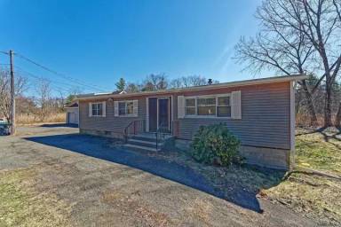 Main picture of 844 Burden Lake Rd