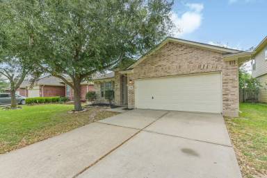 Main picture of 7530 Oakleigh Dr