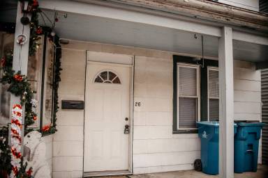 Main picture of 26 E Main St