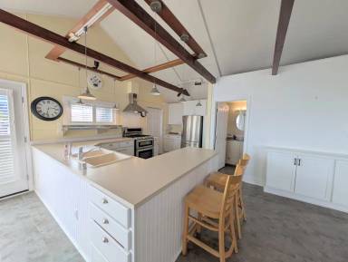 Main picture of 27124 Washington Blvd NE