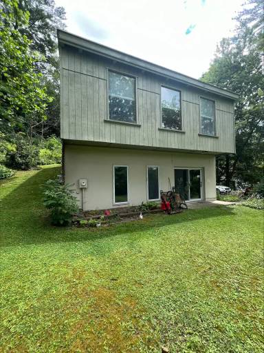 Main picture of 999 Dryden Rd