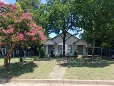 Main picture of 2909 Avenue A