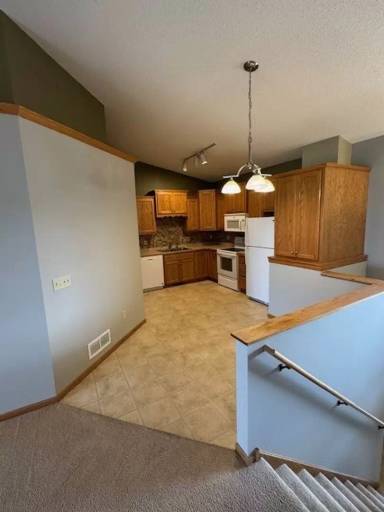 Main picture of 9201 Orchard Cir