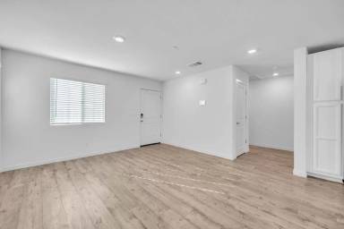 Main picture of 4361 Silver Cedar Ln
