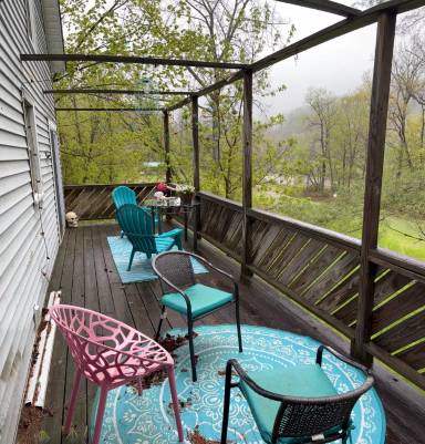 Main picture of 454 N Windsor St
