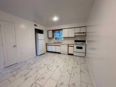 Main picture of 5301 Berkshire Ct