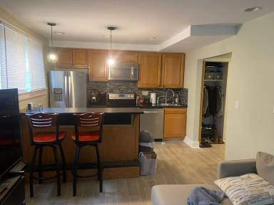 Main picture of 1015 Vaughn St