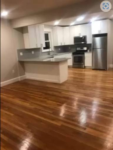 Main picture of 28 Winter St