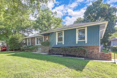 Main picture of 11913 Sycamore Ave