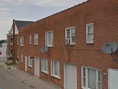 Main picture of 702 Baer Ave