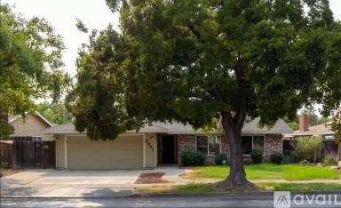 Main picture of 3241 Kernland Ave