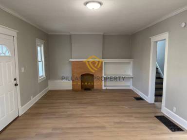 Main picture of 323 Lesley Ave