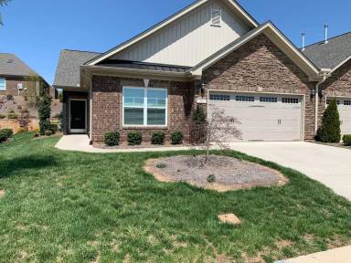 Main picture of 401 Fortress Ct