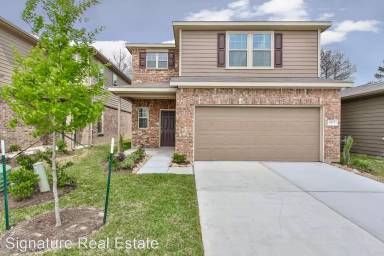Main picture of 4434 Champions Landing Dr