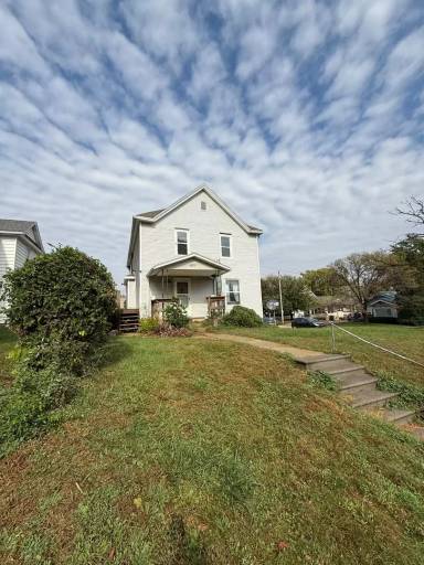 Main picture of 3823 Ridge Ave