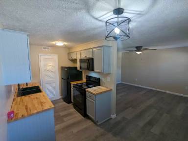 Main picture of 627 Arnett Blvd