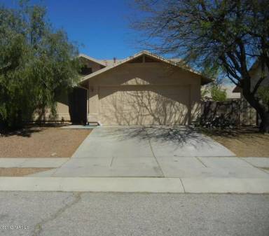 Main picture of 9865 E Paseo Juan Tabo